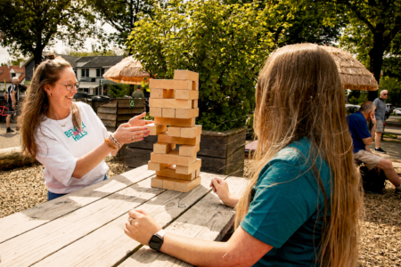 jenga op het wallies terras
